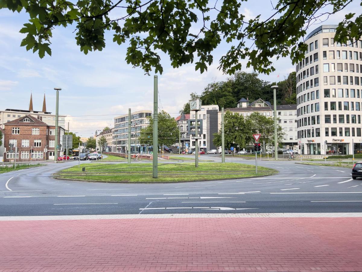 Home By Doni I Apartment An Der Kunsthalle I Parkplatz & Balkon ビーレフェルト エクステリア 写真